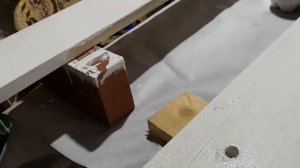 Покраска наличников на дверь