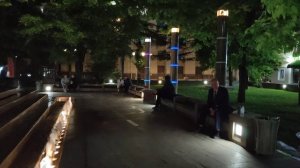 Гуляешь по Пятницкой улице, а там, кругом одни искушения! И идёшь к  Адаму и Еве за советом #moscow