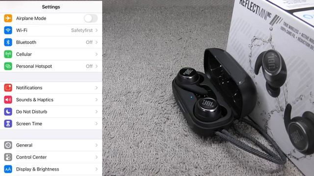 Pairing JBL REFLECT MINI nc to an iPhone by Bluetooth (How to) смотреть онлайн