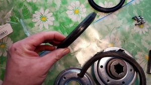 Ремонт снегоуборщик, приводной ролик, замена