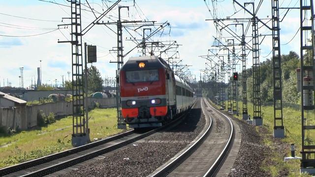 Электровоз ЭП2к-232 с вагонами Невского Экспресса смотреть онлайн