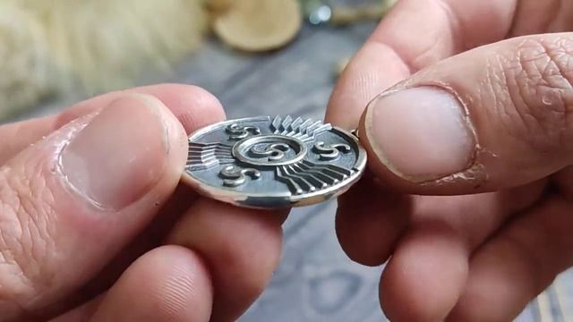 КУЛОН ИЗ СЕРЕБРА «ПЕЧАТЬ ПЕРУНА» смотреть онлайн