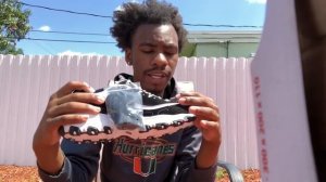 Shoe review on SKECHERS D’lites and unboxing