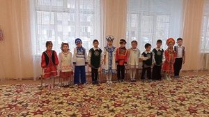 РАЗВЛЕЧЕНИЕ ко Дню народного единства в подготовительной к школе группе