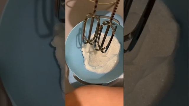 Торт Летняя свежесть?       #вкусноибыстро #торт (рецепт в описании под видео)