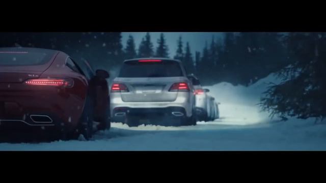 Креативная реклама Mercedes-Benz // AMG GT R смотреть онлайн