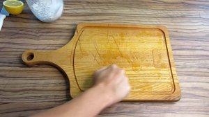 Как ПОЧИСТИТЬ,ПРОДЕЗИНФИЦИРОВАТЬ и ОБРАБОТАТЬ РАЗДЕЛОЧНУЮ ДОСКУ из дерева.Уход за разделочной доско