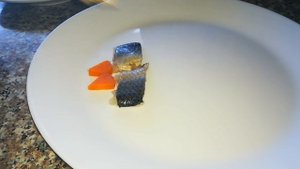 Как красиво подать селедку//Нарезка селёдки на праздничный стол