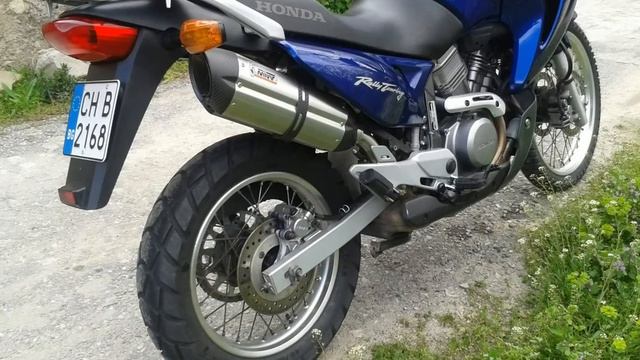 Honda Transalp 650 / Mivv Suono смотреть онлайн