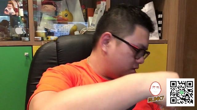 Earpods 3.5mm.Vs EarPods Lightning แบบใหม่ที่มากับ iPhone7 Plus смотреть онлайн