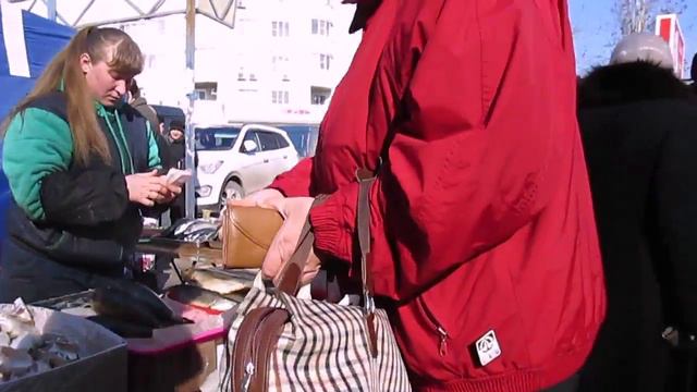 Продуктовая ярмарка, на Татищева 56 а, по выходным. (6) смотреть онлайн