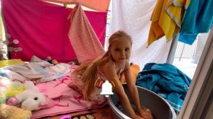 24 ЧАСА в ДОМИКЕ из ПОКРЫВАЛ