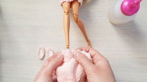 ?How to Make Barbie Doll House Shoes/Slippers/Как сделать домашние тапочки для куклы/обувь для барб
