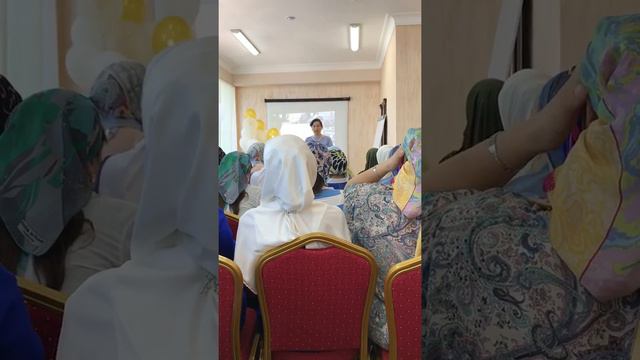 Директорская встреча в Грозном! Лиза Джабраилова. смотреть онлайн