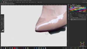 Как вырезать человека из сложного фона в Фотошопе? Уроки Фотошопа.