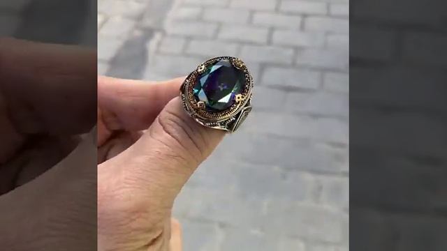 Серебряный Перстень с громоздким красивым камнем Мистический топаз Величественный и великолепный