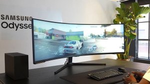 Samsung Odyssey NEO G9 57"- The Biggest Gaming Monitor Ever!