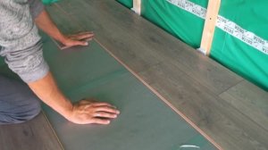 Укладка ламината в каркасном доме