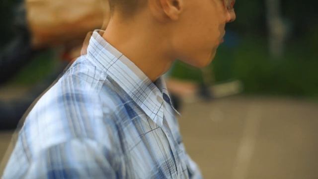 Mic Chiba & Jubilee - Средний палец смотреть онлайн