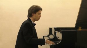 Vitaly Petrov, piano: Liszt