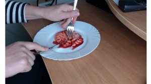 Пробую СЫРЫЕ ОБЕЗЬЯНЬИ МОЗГИ Запрещенный товар из Китая!