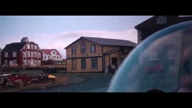 Space Oddity in The Secret Life of Walter Mitty смотреть онлайн