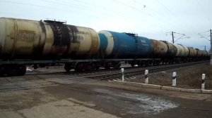 ВЛ80С-1393 с грузовым составом.