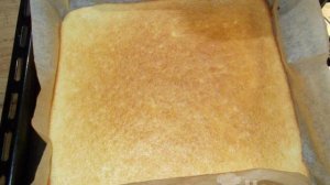 Бисквитный рулет с начинкой из халвы