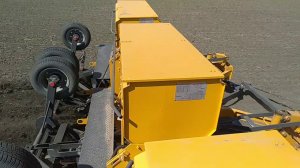 Посевная, сев овса. Работает К-735СТ,ХТЗ-150К-09-25