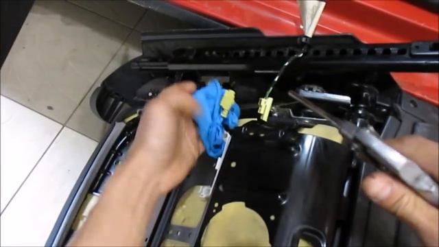 VW Golf Plus 2007, Неисправность подушек безопасности смотреть онлайн