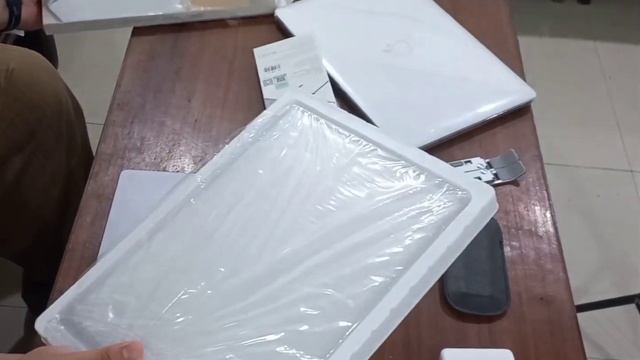 Unboxing 14" Macbook Pro M1, 10 Core, 1TB SSD with accessories! Saved 600$