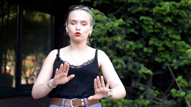 Он на тебе не женится   Сола Монова / Мария Крупнова