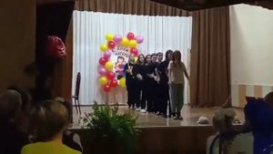 Танец в школе на день матери....@julia_ludischeva