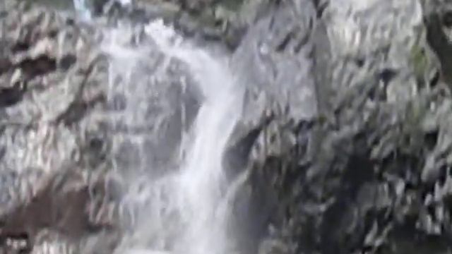 Водопад "Девичьи слезы" на Алтае