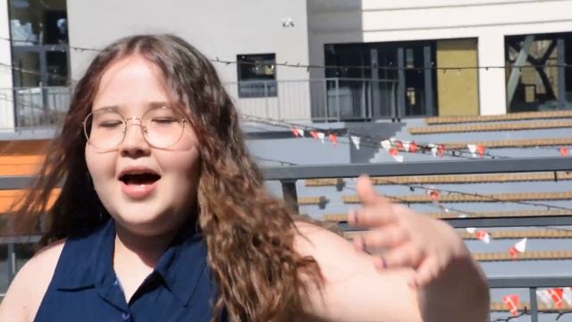 Юлиана Суюсова- соver на песню "Улыбка" группы "Пицца" смотреть онлайн