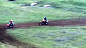 Мотокросс Горловка 24.11.2013г. (Прохождение поворотов)