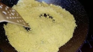 Без ВЫПЕЧКИ, из рисовой и кукурузной муки, без глютена. Проще некуда.
