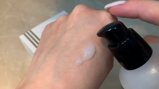 УВЛАЖНЯЮЩАЯ ЭССЕНЦИЯ ДЛЯ ЛИЦА COSWORKER HYDRATING ESSENCE смотреть онлайн