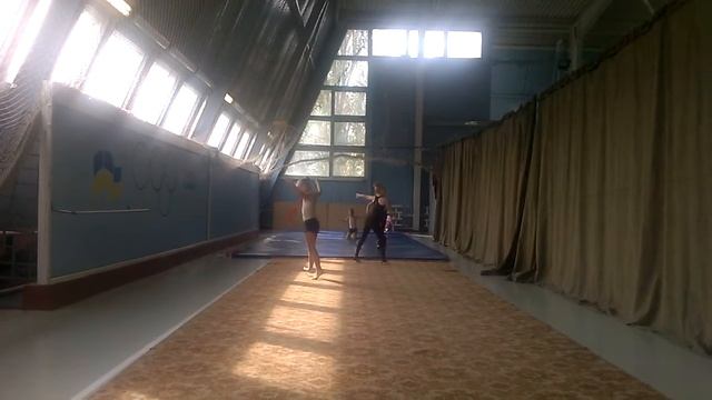 Упражнение со скакалкой Соня 27.09.14 смотреть онлайн