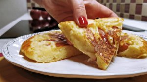 Все смешала и на сковородку. Как я готовлю творожные ЛЕПЕШКИ с яблоками на ЗАВТРАК или перекус.mp4