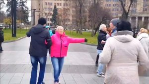 МОЯ,МОЯ ХАРЬКОВ НОЯБРЬ 2023 ТАНЦЫ В ПАРКЕ УКРАИНА #dance #kharkiv