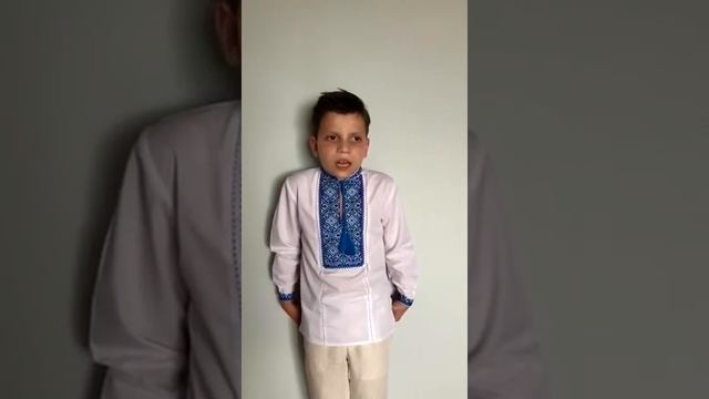 Вірш Василя Симоненко читає Матвій Янюк