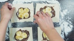 Слойки с бананом и нутеллой