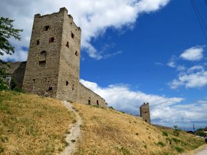 Генуэзская крепость и храмы Феодосии.