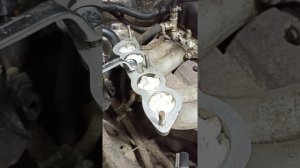 Как выкрутить сломанную шпильку из впускного коллектора