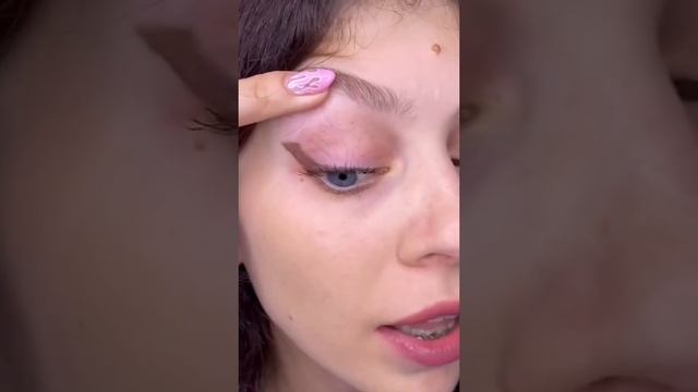 Тушь смывается тёплой водой — смотреть онлайн видео, бесплатно!