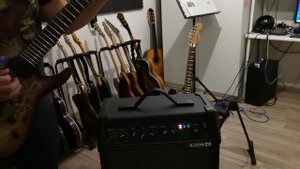 Line6 Spider 20 V MK2 Metal & Schecter