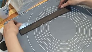 Наушники из мастики.?