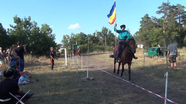 "Трава моя травушка". Группа "Айвовый джем" в конном лагере УМККК смотреть онлайн