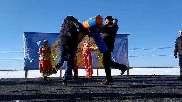 Влог - Масленица.  Проводы русской зимы на севере.